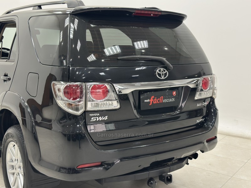 HILUX SW4 3.0 SRV 4X4 7 LUGARES 16V TURBO INTERCOOLER DIESEL 4P AUTOMÁTICO - 2012 - SANTA CRUZ DO SUL