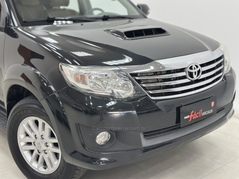 HILUX SW4 3.0 SRV 4X4 7 LUGARES 16V TURBO INTERCOOLER DIESEL 4P AUTOMÁTICO - 2012 - SANTA CRUZ DO SUL