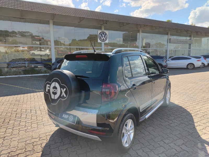 CROSSFOX 1.6 MI FLEX 8V 4P MANUAL - 2011 - NOVA PETRóPOLIS