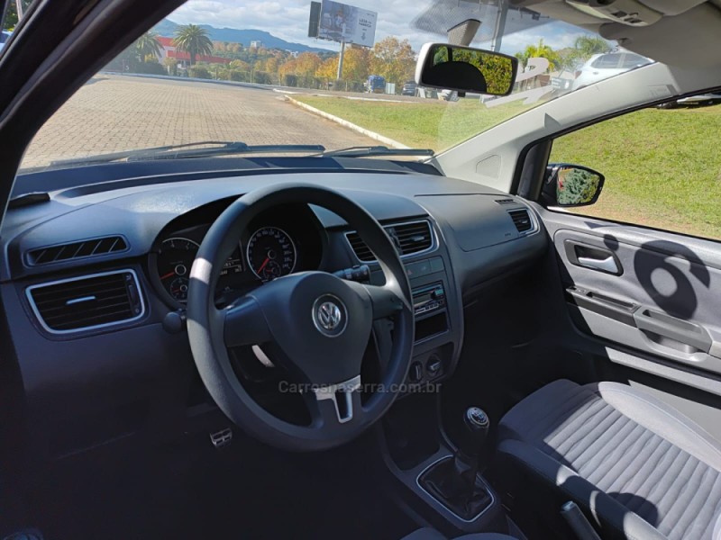 CROSSFOX 1.6 MI FLEX 8V 4P MANUAL - 2011 - NOVA PETRóPOLIS