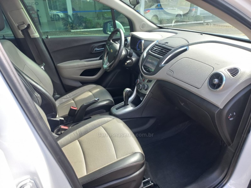 TRACKER 1.4 16V TURBO FLEX LTZ AUTOMÁTICO - 2016 - NOVA PETRóPOLIS
