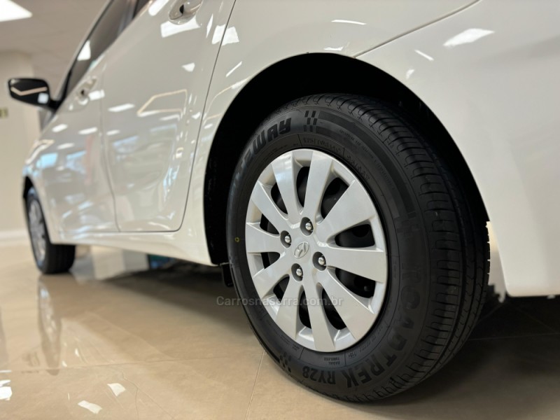 HB20S 1.6 COMFORT PLUS 16V FLEX 4P AUTOMÁTICO - 2014 - CARLOS BARBOSA