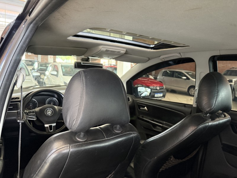 CROSSFOX 1.6 MI FLEX 8V 4P MANUAL - 2010 - FARROUPILHA