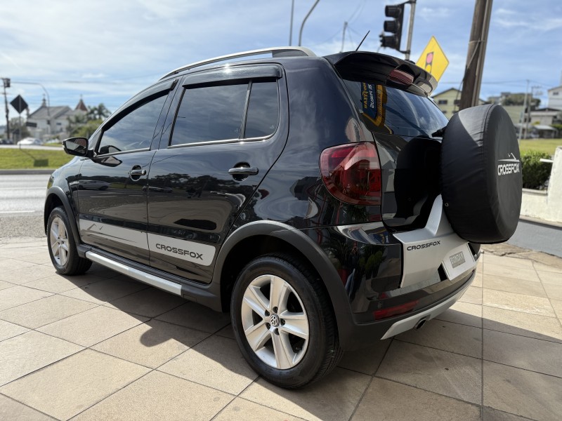 CROSSFOX 1.6 MI FLEX 8V 4P MANUAL - 2010 - FARROUPILHA