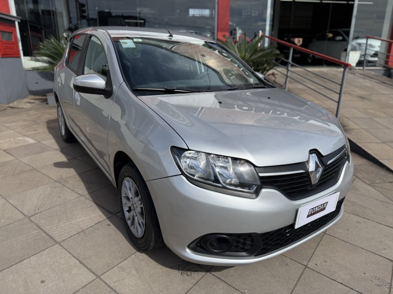 SANDERO 1.6 EXPRESSION 8V FLEX 4P MANUAL - 2015 - FARROUPILHA