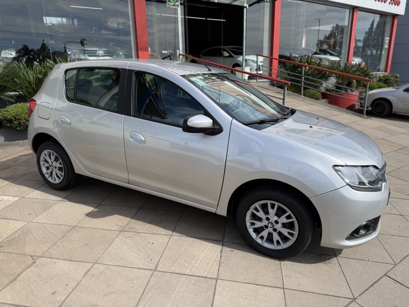 SANDERO 1.6 EXPRESSION 8V FLEX 4P MANUAL - 2015 - FARROUPILHA