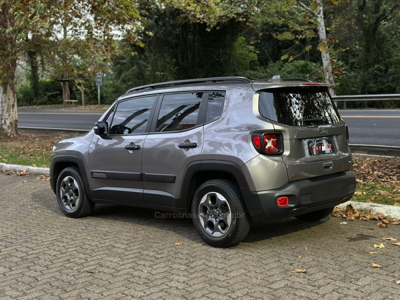 RENEGADE 1.8 16V STD FLEX 4P AUTOMÁTICO - 2021 - DOIS IRMãOS