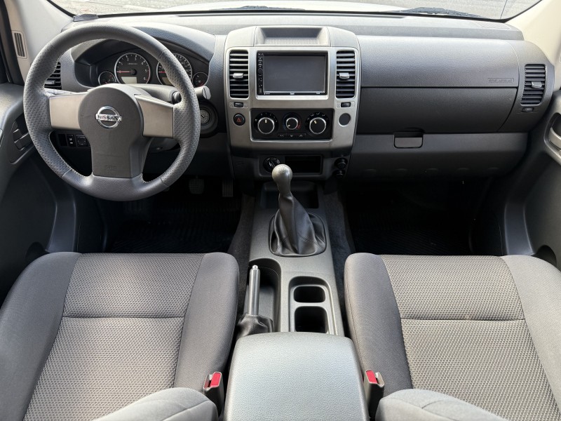 FRONTIER 2.5 S 4X4 CD TURBO ELETRONIC DIESEL 4P MANUAL - 2016 - FARROUPILHA