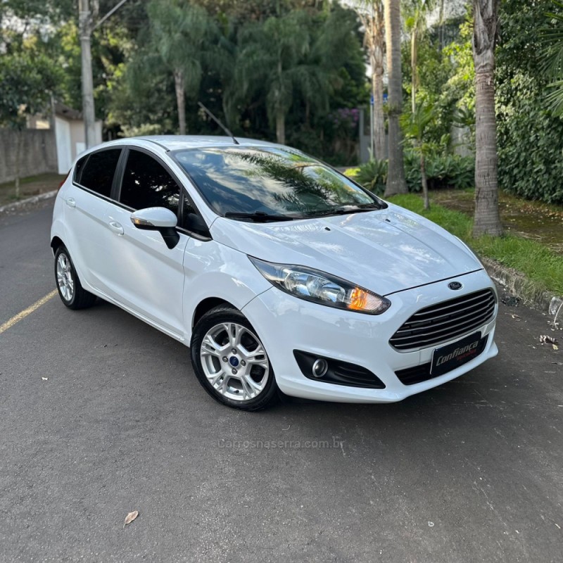FIESTA 1.6 SE STYLE HATCH 16V FLEX 4P MANUAL - 2015 - CAMPO BOM