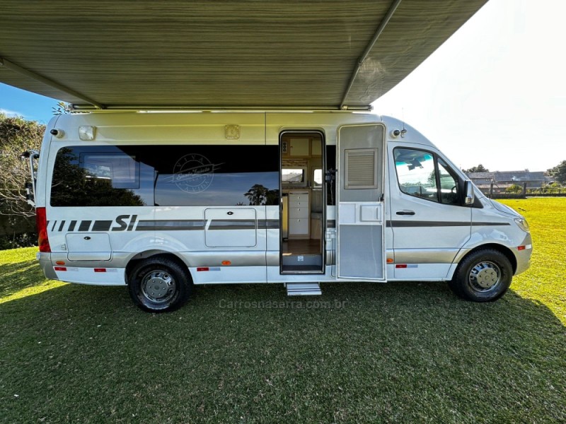 SPRINTER 2.2 CHASSI 416 FURGÃO LONGO TURBO DIESEL 2P MANUAL - 2021 - CANELA