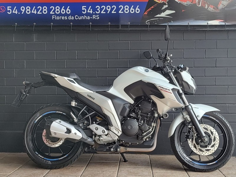 FAZER FZ25 ABS - 2018 - FLORES DA CUNHA