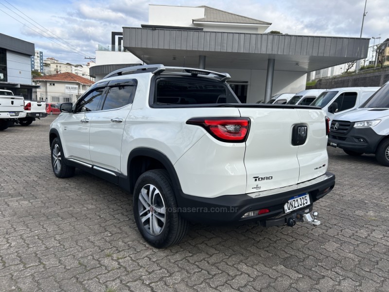 TORO 2.0 16V VOLCANO AT9 4X4 FLEX 4P AUTOMÁTICO - 2018 - FARROUPILHA