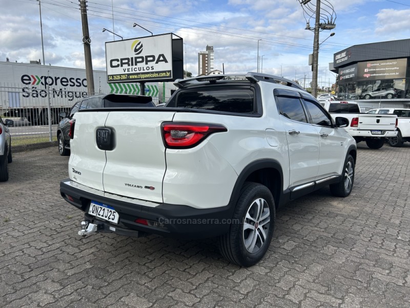 TORO 2.0 16V VOLCANO AT9 4X4 FLEX 4P AUTOMÁTICO - 2018 - FARROUPILHA