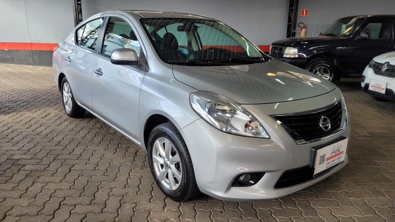 VERSA 1.6 16V FLEX SL 4P MANUAL - 2013 - GARIBALDI