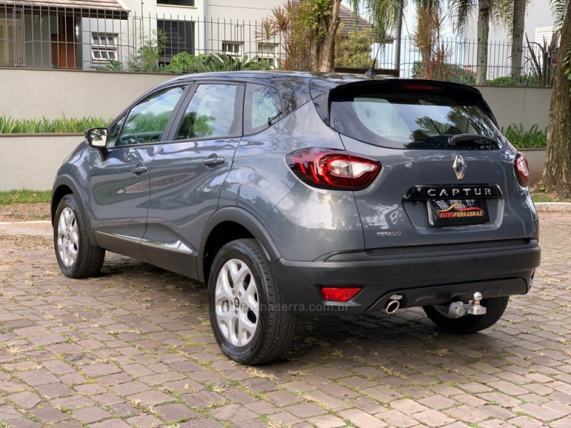 CAPTUR 1.6 LIFE 16V FLEX 4P AUTOMÁTICO - 2018 - SAPIRANGA