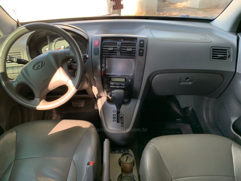 TUCSON 2.0 MPFI GLS 16V 143CV 2WD FLEX 4P AUTOMÁTICO - 2013 - SAPIRANGA