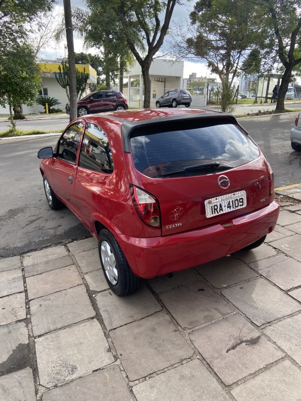 CELTA 1.0 MPFI VHCE SPIRIT 8V FLEX 2P MANUAL - 2011 - FARROUPILHA