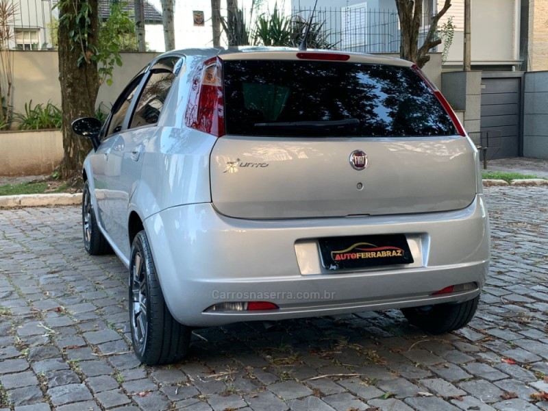 PUNTO 1.4 ATTRACTIVE 8V FLEX 4P MANUAL - 2011 - SAPIRANGA
