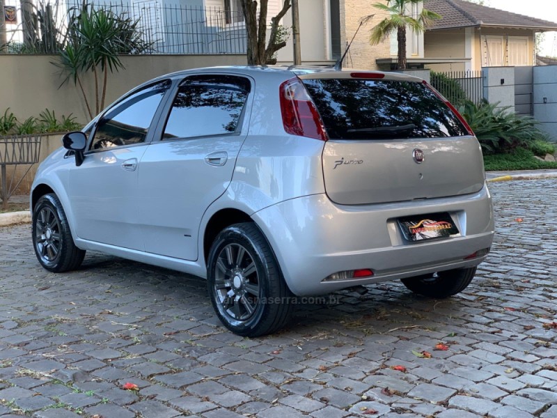 PUNTO 1.4 ATTRACTIVE 8V FLEX 4P MANUAL - 2011 - SAPIRANGA