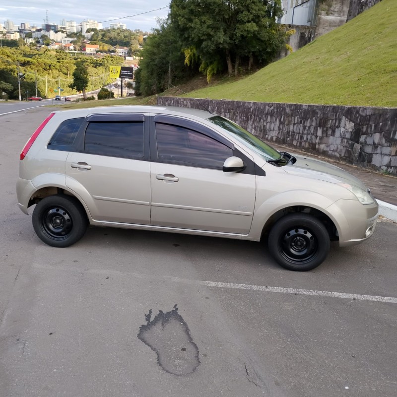 FIESTA 1.0 MPI CLASS HATCH 8V FLEX 4P MANUAL - 2010 - FARROUPILHA