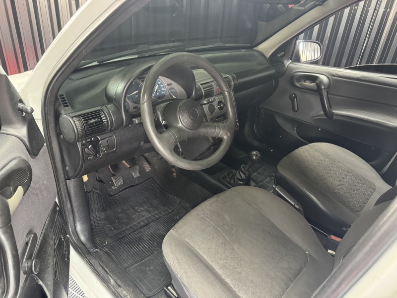 CORSA 1.6 MPFI GL SEDAN 8V GASOLINA 4P MANUAL - 2004 - CAXIAS DO SUL