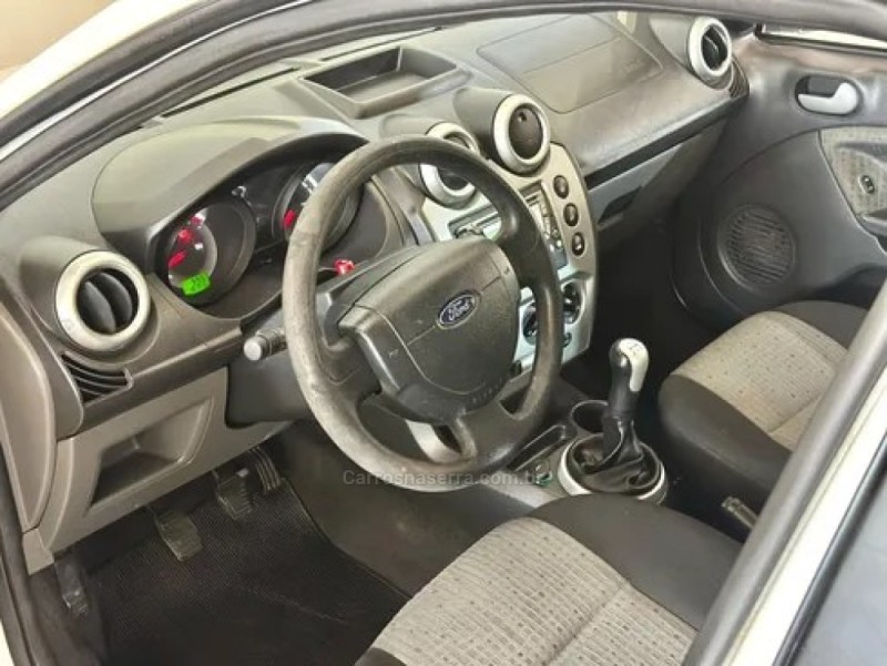 FIESTA 1.6 MPI CLASS SEDAN 8V FLEX 4P MANUAL - 2012 - IVOTI