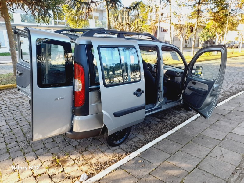 DOBLÓ 1.4 MPI ATTRACTIVE 8V FLEX 4P MANUAL - 2013 - FARROUPILHA