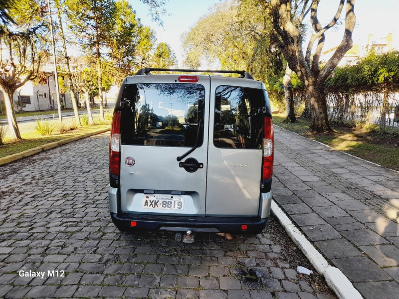 DOBLÓ 1.4 MPI ATTRACTIVE 8V FLEX 4P MANUAL - 2013 - FARROUPILHA