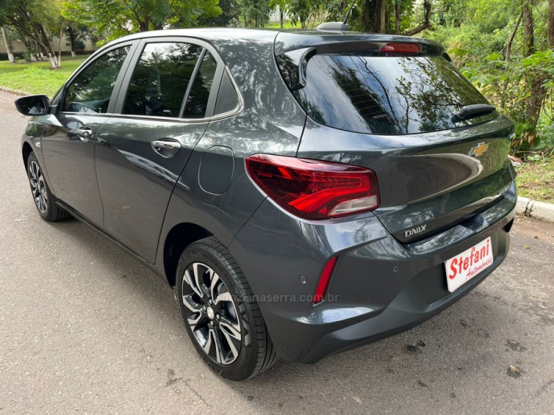 ONIX 1.0 PREMIER II 12V TURBO FLEX 4P AUTOMÁTICO - 2025 - FELIZ
