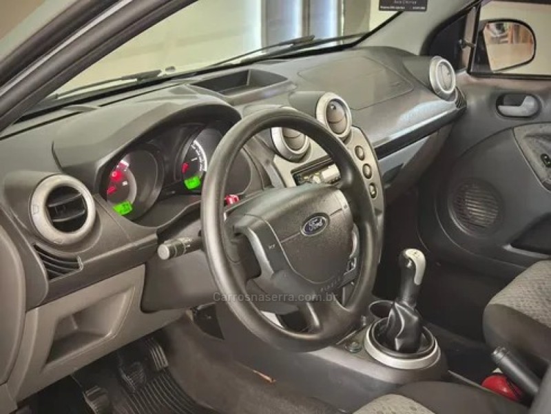 FIESTA 1.0 SE 8V FLEX 4P MANUAL - 2014 - IVOTI