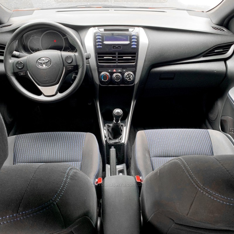 YARIS 1.3 XL LIVE 16V FLEX 4P MANUAL - 2021 - FLORES DA CUNHA