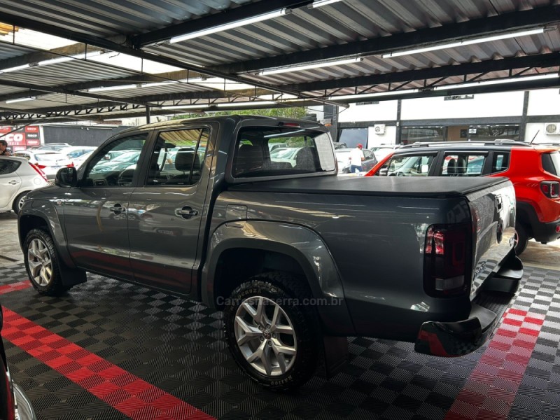 AMAROK 3.0 V6 TDI HIGHLINE CD DIESEL 4MOTION AUTOMÁTICO - 2018 - PASSO FUNDO