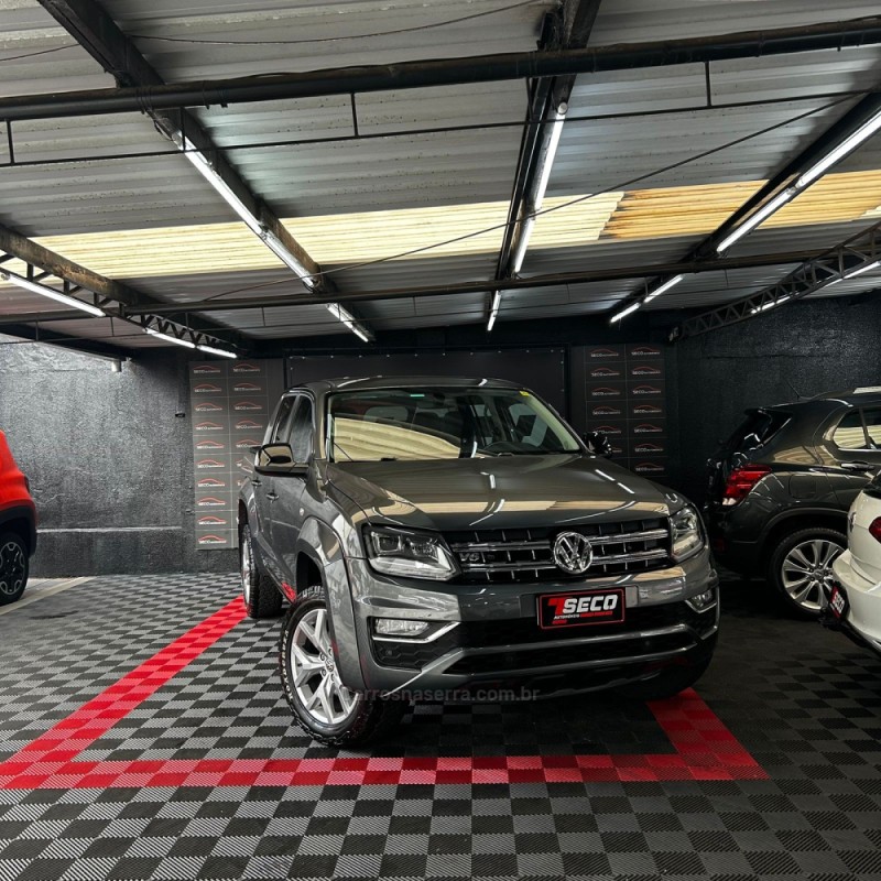 AMAROK 3.0 V6 TDI HIGHLINE CD DIESEL 4MOTION AUTOMÁTICO - 2018 - PASSO FUNDO