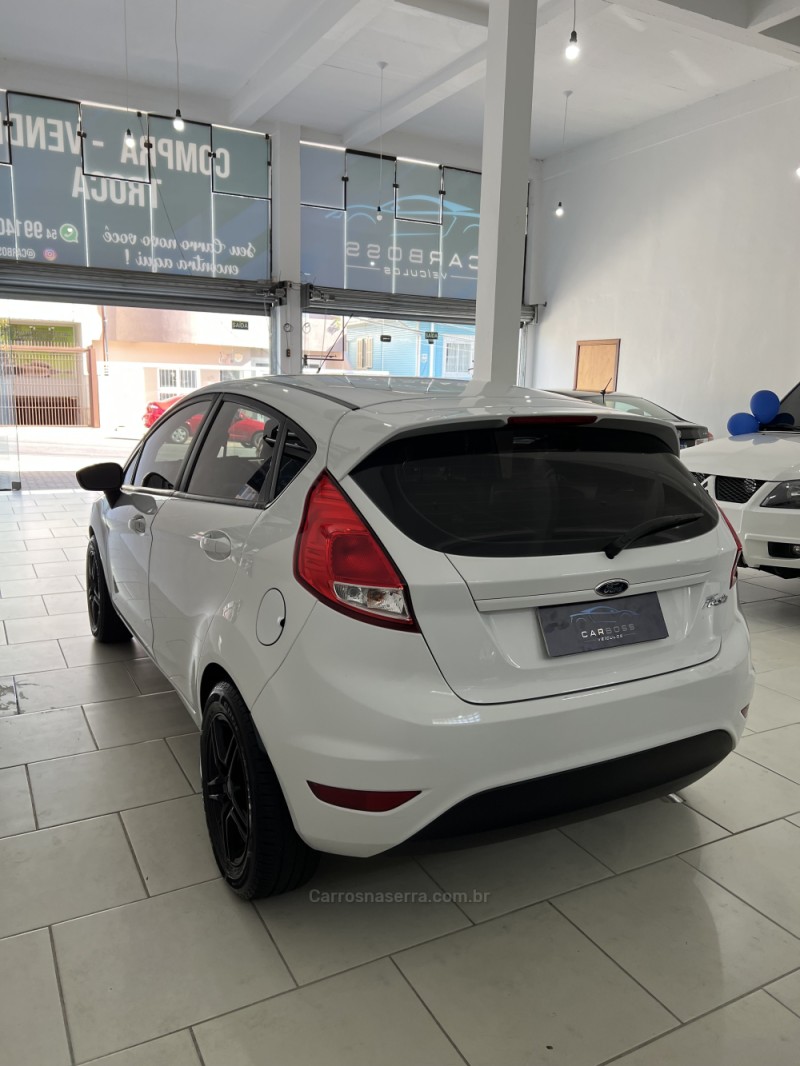 FIESTA 1.5 S HATCH 16V FLEX 4P MANUAL - 2015 - CAXIAS DO SUL