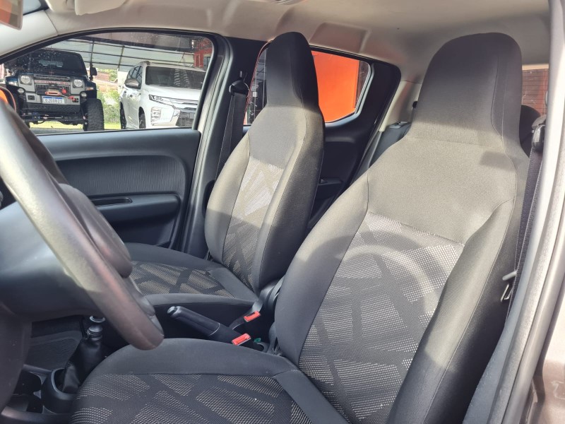 MOBI 1.0 8V EVO FLEX LIKE. MANUAL - 2022 - CANELA