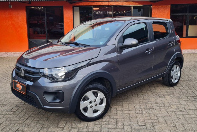 MOBI 1.0 8V EVO FLEX LIKE. MANUAL - 2022 - CANELA