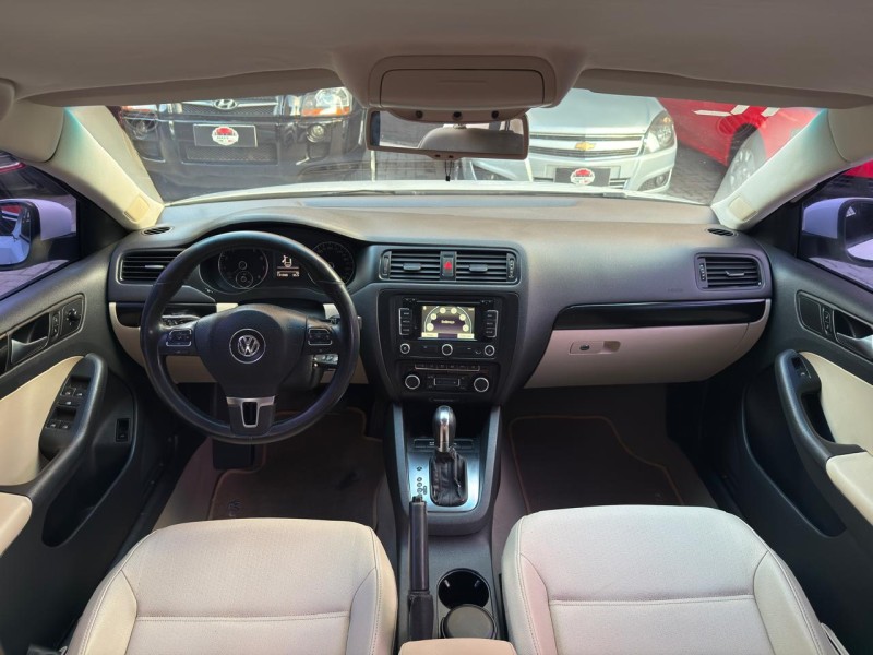JETTA 2.0 COMFORTLINE FLEX 4P TIPTRONIC - 2012 - CAXIAS DO SUL