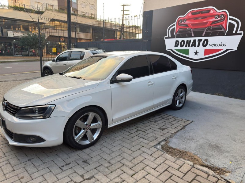 JETTA 2.0 COMFORTLINE FLEX 4P TIPTRONIC - 2012 - CAXIAS DO SUL