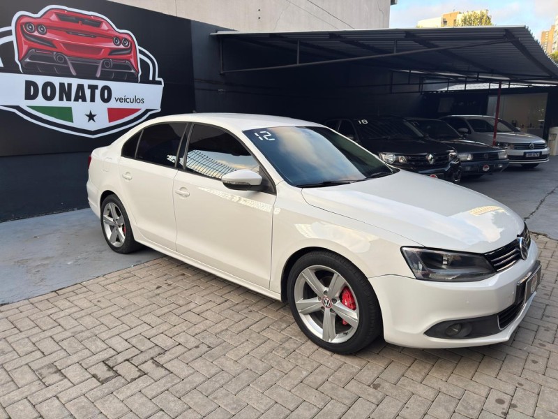 JETTA 2.0 COMFORTLINE FLEX 4P TIPTRONIC - 2012 - CAXIAS DO SUL