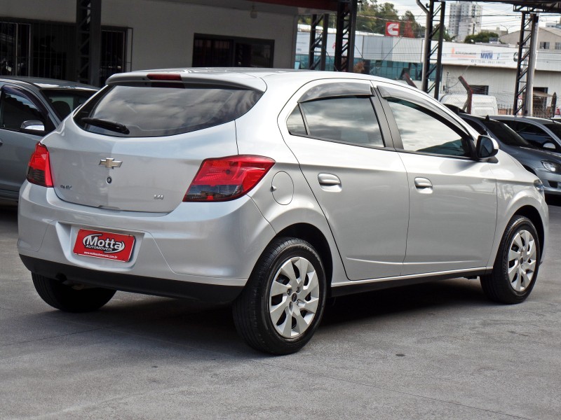 ONIX 1.4 MPFI LT 8V FLEX 4P MANUAL - 2013 - CAXIAS DO SUL
