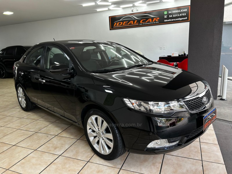 CERATO 1.6 EX3 SEDAN 16V GASOLINA 4P AUTOMÁTICO - 2013 - CAXIAS DO SUL