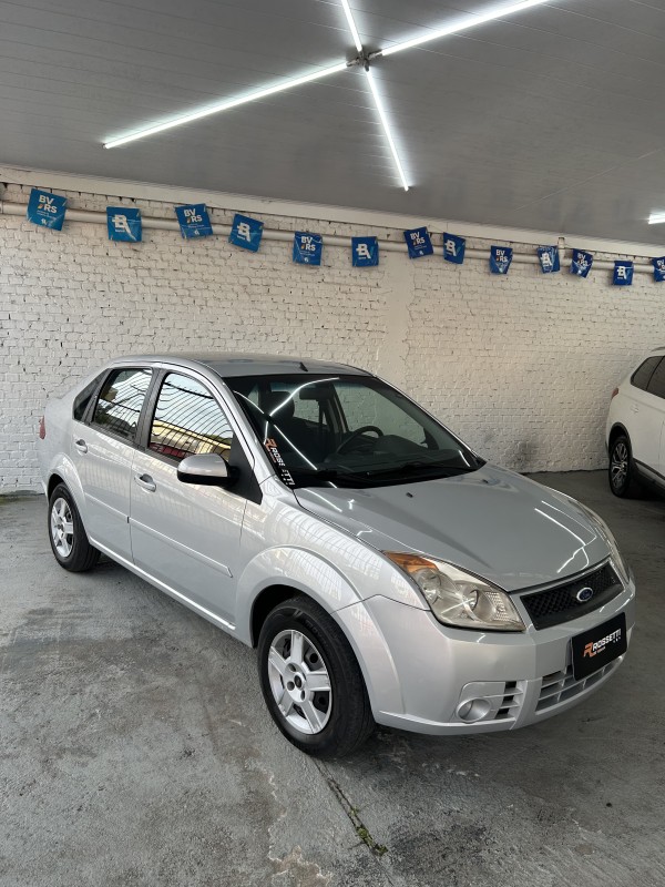 FIESTA 1.0 MPI SEDAN 8V FLEX 4P MANUAL - 2008 - CAXIAS DO SUL