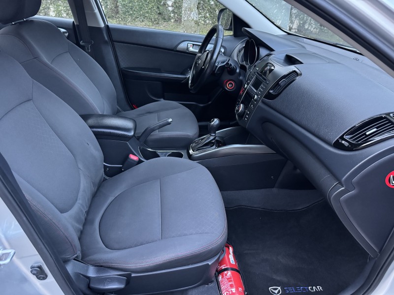 CERATO 1.6 SX3 16V GASOLINA 4P AUTOMÁTICO - 2011 - CAXIAS DO SUL