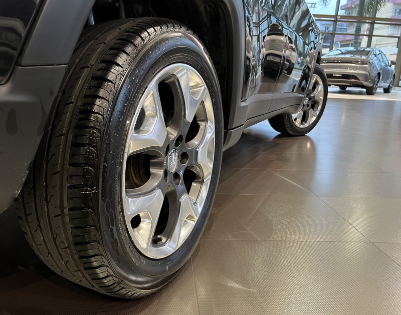 COMPASS 2.0 16V FLEX LIMITED AUTOMÁTICO - 2018 - FARROUPILHA