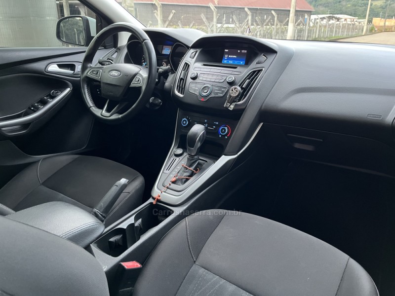 FOCUS 2.0 SE FASTBACK 16V FLEX 4P AUTOMÁTICO - 2016 - NOVA BASSANO