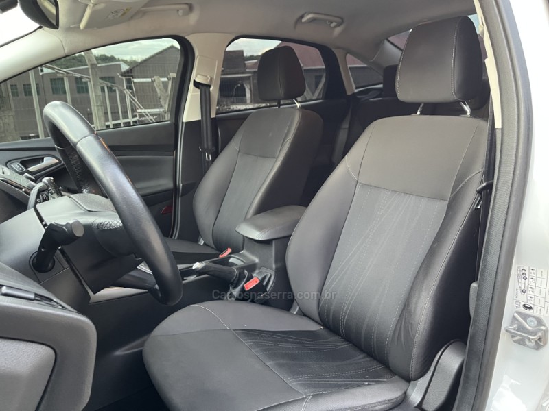 FOCUS 2.0 SE FASTBACK 16V FLEX 4P AUTOMÁTICO - 2016 - NOVA BASSANO