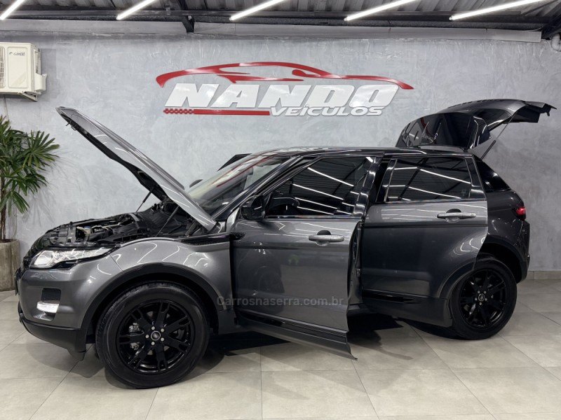 RANGE ROVER EVOQUE 2.0 PURE 4WD 16V GASOLINA 4P AUTOMÁTICO - 2015 - SAPIRANGA