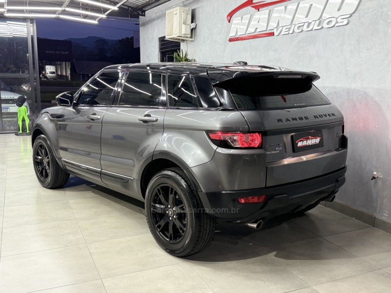 RANGE ROVER EVOQUE 2.0 PURE 4WD 16V GASOLINA 4P AUTOMÁTICO - 2015 - SAPIRANGA