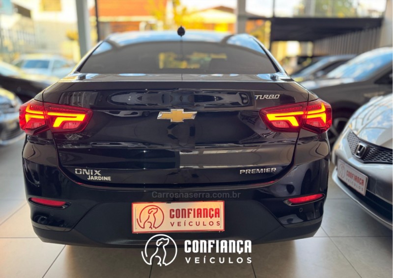 ONIX 1.0	PREMIER PLUS 8V TURBO FLEX 4P AUTOMÁTICO - 2023 - BENTO GONçALVES