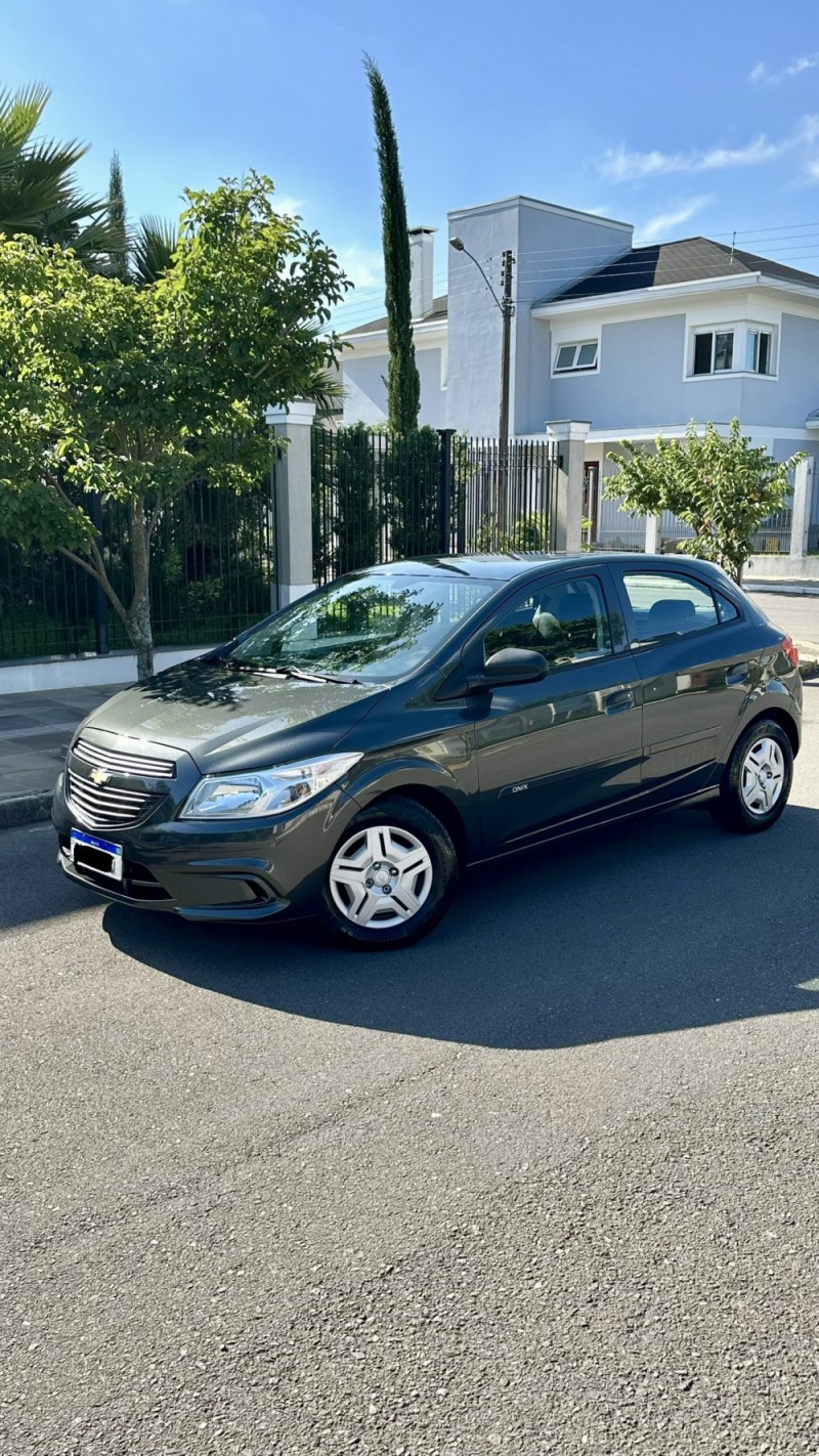 ONIX 1.0 JOY HATCH 8VFLEX 4P MANUAL - 2018 - BENTO GONçALVES